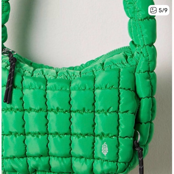 SOLD. DO NOT BUY. FP Movement Quilted Puffer Shoulder Bag Kelly Green - Picture 7 of 13